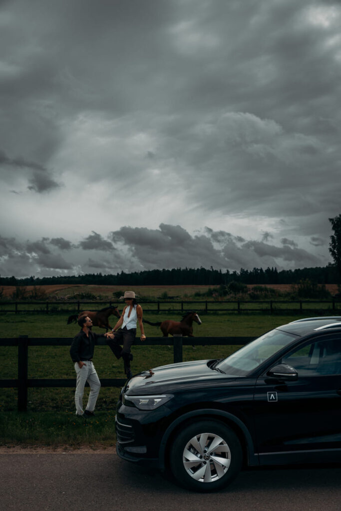 Automobilių nuoma savaitgaliui ADMITA – Volkswagen automobilis gamtoje