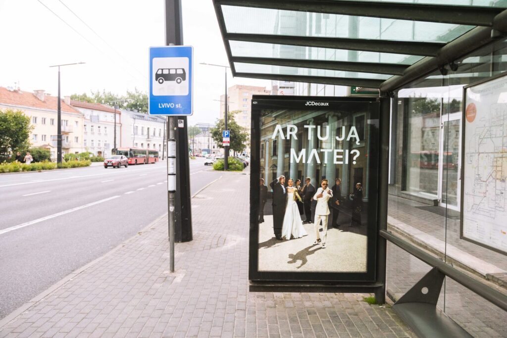 ADMITA lauko reklama Vilniuje su kampanijos šūkiu „Ar tu ją matei?“.